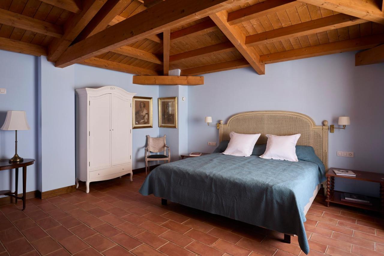 Del Palacio Apartment *